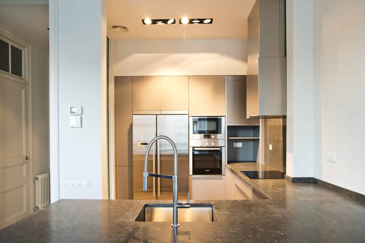 Proyecto completo de reformas de cocinas Cunit en vivienda familiar Resultado final de reformas de cocinas Cunit con estilo contemporáneo
